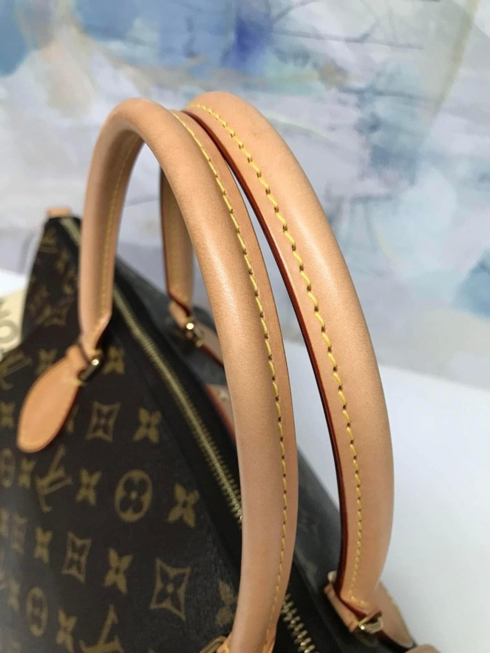 Louis Vuitton Monogram Canvas Turenne GM bag. - Picture 2 of 16